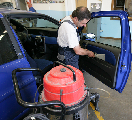Pulizia interna automobili e igienizzazione - Brescia